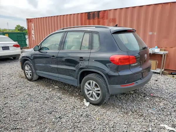 WVGBV7AX3HK025405 2017 VOLKSWAGEN TIGUAN - Image 2