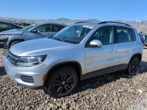 WVGBV7AX3HK027834 2017 VOLKSWAGEN TIGUAN - Image 1
