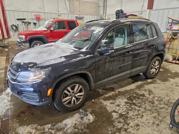 WVGBV7AX3HK028319 2017 VOLKSWAGEN TIGUAN - Image 1