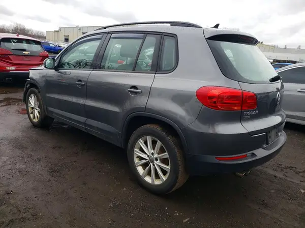 WVGBV7AX3HK043371 2017 VOLKSWAGEN TIGUAN - Image 2