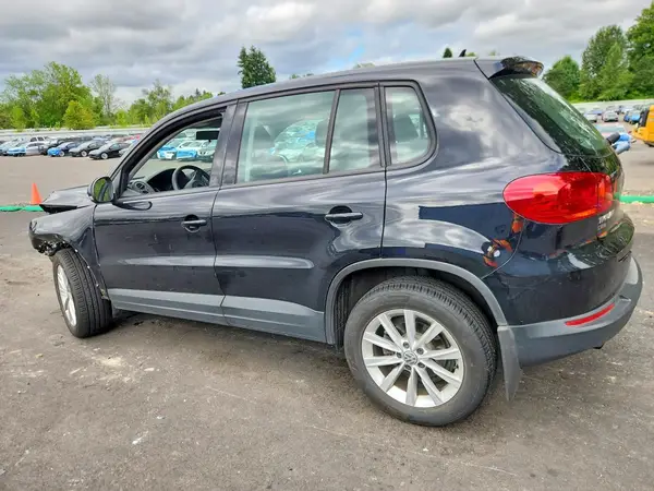 WVGBV7AX3HK047405 2017 VOLKSWAGEN TIGUAN - Image 2