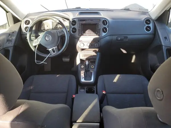 WVGBV7AX3HK050370 2017 VOLKSWAGEN TIGUAN - Image 8