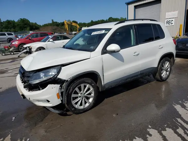 WVGBV7AX3HK050692 2017 VOLKSWAGEN TIGUAN - Image 1