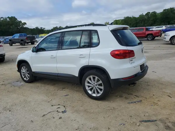 WVGBV7AX3HK051874 2017 VOLKSWAGEN TIGUAN - Image 2