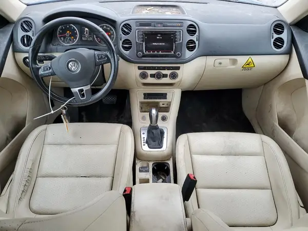 WVGBV7AX3HW504156 2017 VOLKSWAGEN TIGUAN - Image 8