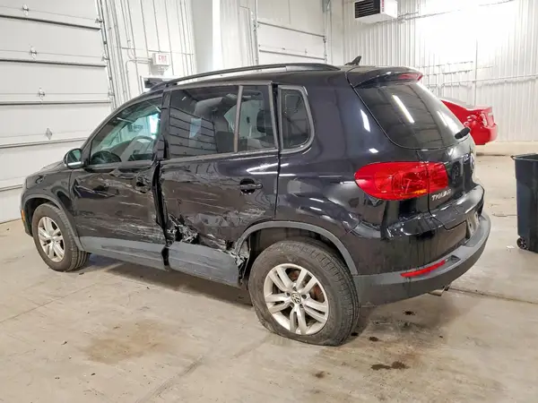 WVGBV7AX3HW508563 2017 VOLKSWAGEN TIGUAN - Image 2