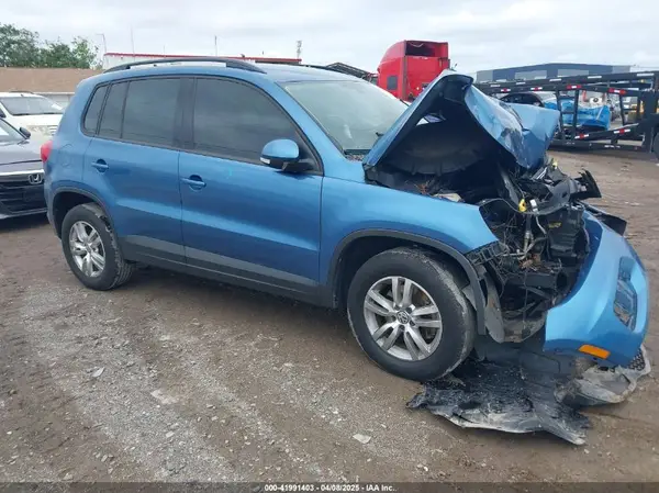WVGBV7AX3HW511754 2017 VOLKSWAGEN TIGUAN - Image 1