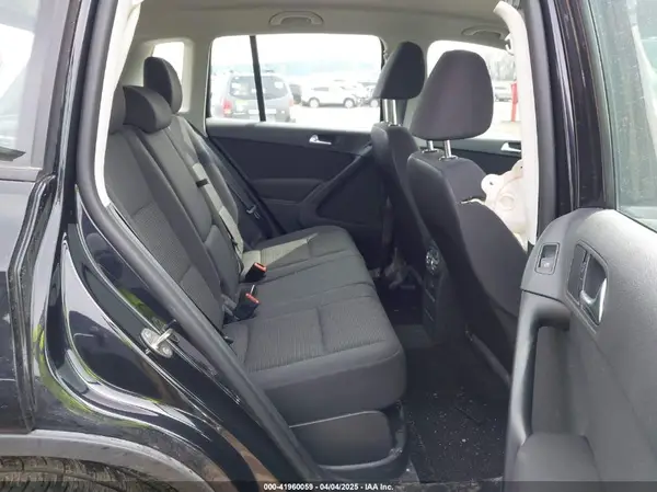 WVGBV7AX3JK002325 2018 VOLKSWAGEN TIGUAN - Image 8