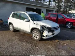 WVGBV7AX4GW008992 2016 VOLKSWAGEN TIGUAN