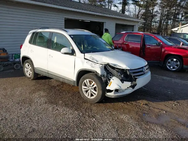 WVGBV7AX4GW008992 2016 VOLKSWAGEN TIGUAN - Image 1