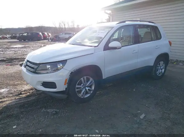 WVGBV7AX4GW008992 2016 VOLKSWAGEN TIGUAN - Image 2