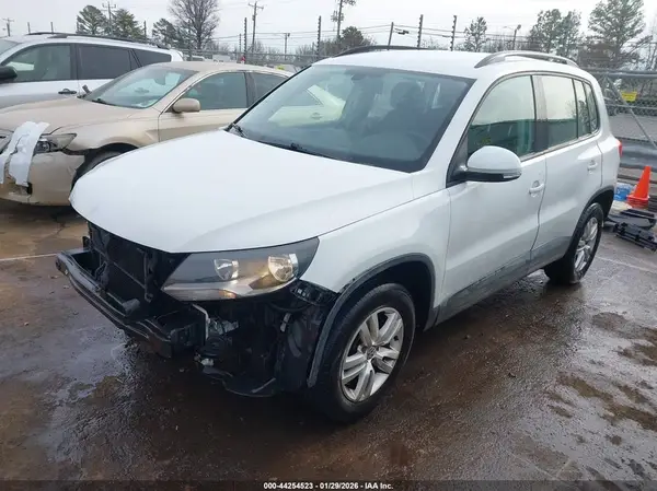 WVGBV7AX4GW018731 2016 VOLKSWAGEN TIGUAN - Image 2