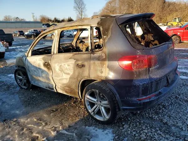 WVGBV7AX4GW047579 2016 VOLKSWAGEN TIGUAN - Image 2