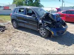 WVGBV7AX4GW065872 2016 VOLKSWAGEN TIGUAN
