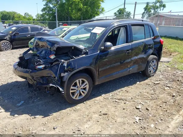 WVGBV7AX4GW065872 2016 VOLKSWAGEN TIGUAN - Image 2