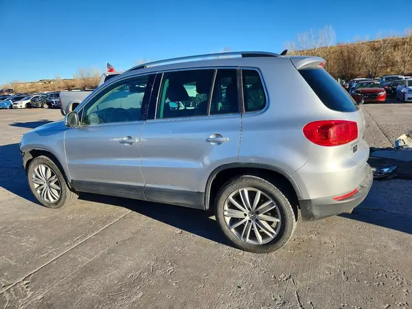 WVGBV7AX4GW523894 2016 VOLKSWAGEN TIGUAN - Image 2