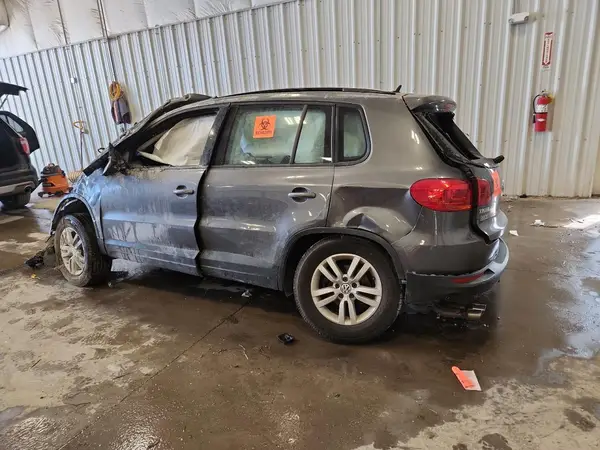 WVGBV7AX4GW530117 2016 VOLKSWAGEN TIGUAN - Image 2