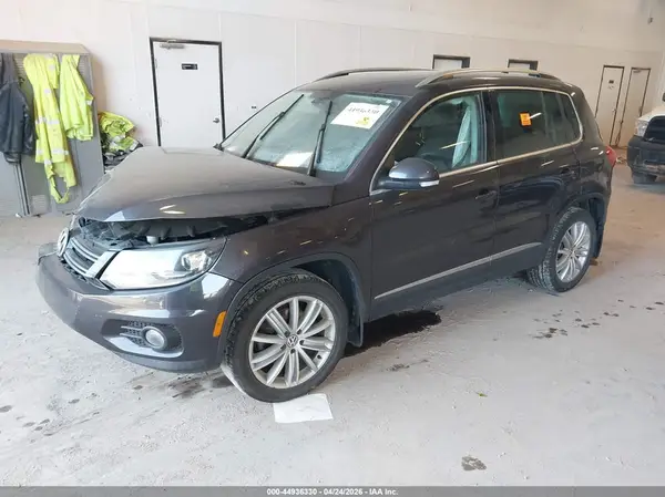 WVGBV7AX4GW535981 2016 VOLKSWAGEN TIGUAN - Image 2
