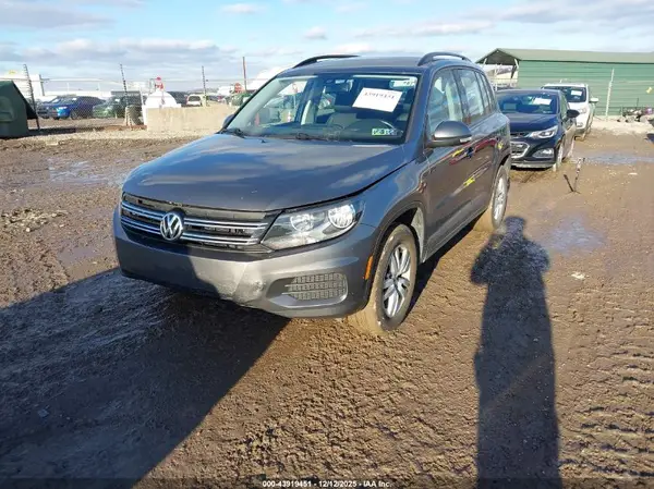 WVGBV7AX4GW539271 2016 VOLKSWAGEN TIGUAN - Image 2