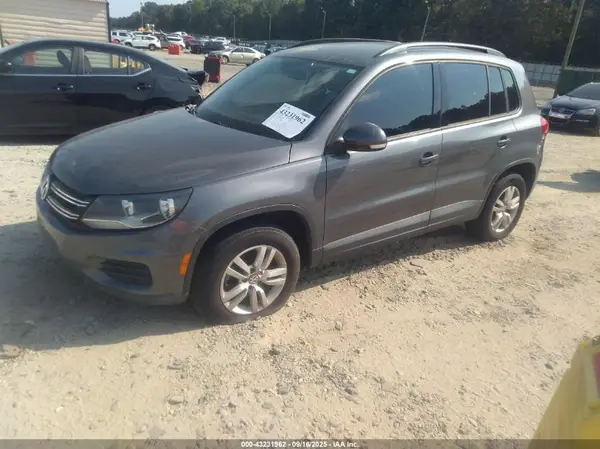WVGBV7AX4GW576465 2016 VOLKSWAGEN TIGUAN - Image 2