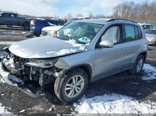 WVGBV7AX4GW580001 2016 VOLKSWAGEN TIGUAN - Image 2