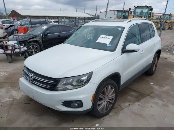 WVGBV7AX4GW582508 2016 VOLKSWAGEN TIGUAN - Image 2