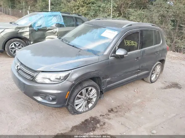 WVGBV7AX4GW594772 2016 VOLKSWAGEN TIGUAN - Image 2
