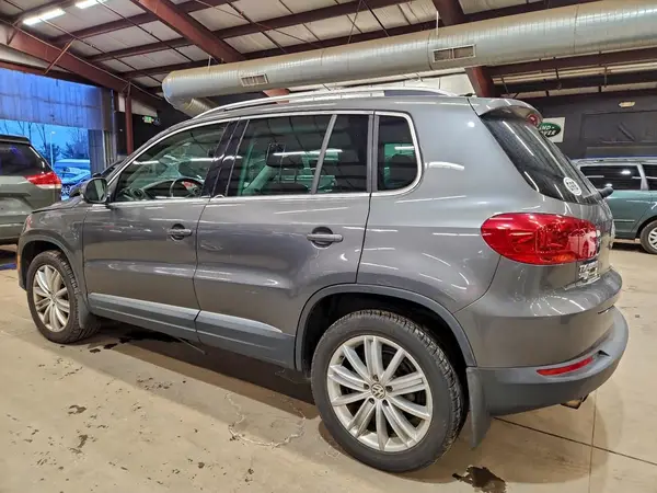 WVGBV7AX4GW599020 2016 VOLKSWAGEN TIGUAN - Image 2