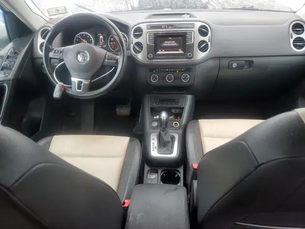 WVGBV7AX4GW604541 2016 VOLKSWAGEN TIGUAN - Image 8