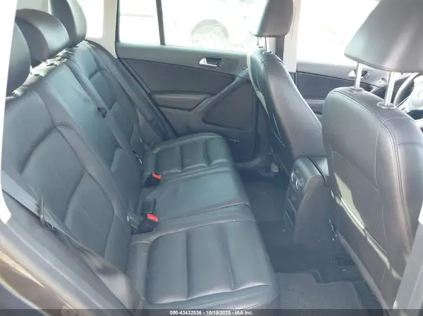 WVGBV7AX4GW608802 2016 VOLKSWAGEN TIGUAN - Image 8