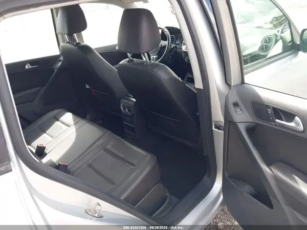 WVGBV7AX4HK000867 2017 VOLKSWAGEN TIGUAN - Image 8