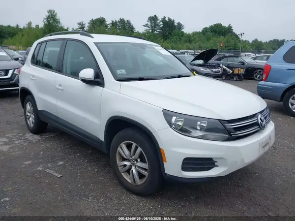 WVGBV7AX4HK002215 2017 VOLKSWAGEN TIGUAN - Image 1
