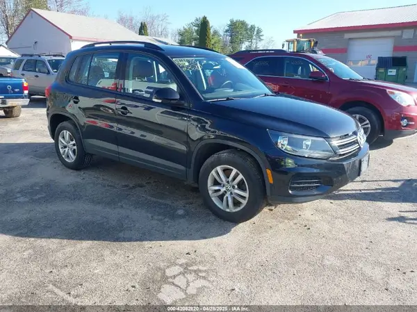 WVGBV7AX4HK014414 2017 VOLKSWAGEN TIGUAN - Image 1