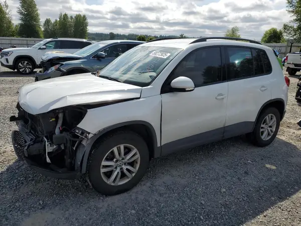 WVGBV7AX4HK023629 2017 VOLKSWAGEN TIGUAN - Image 1