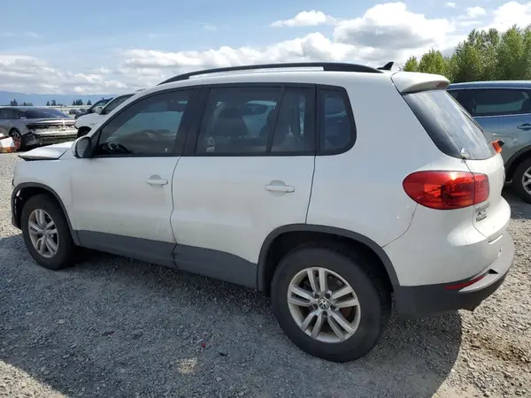 WVGBV7AX4HK023629 2017 VOLKSWAGEN TIGUAN - Image 2