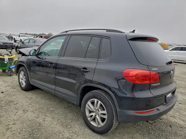 WVGBV7AX4HK027678 2017 VOLKSWAGEN TIGUAN - Image 2