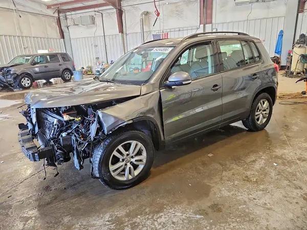 WVGBV7AX4HK028765 2017 VOLKSWAGEN TIGUAN - Image 1
