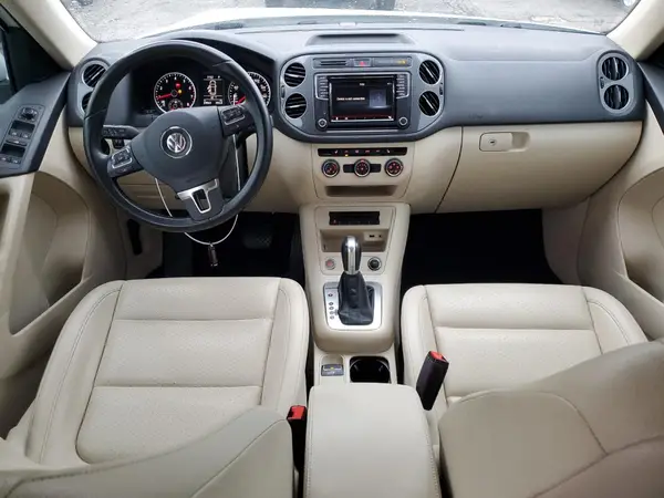 WVGBV7AX4HK030452 2017 VOLKSWAGEN TIGUAN - Image 8