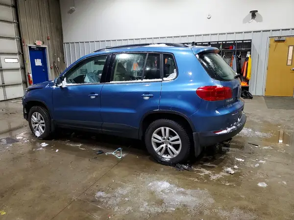 WVGBV7AX4HK037871 2017 VOLKSWAGEN TIGUAN - Image 2