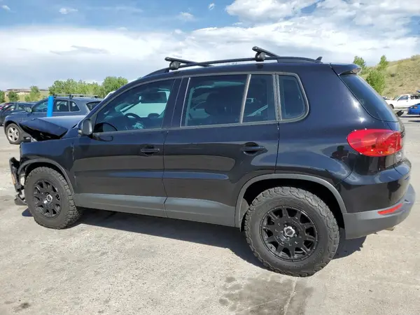 WVGBV7AX4HK038552 2017 VOLKSWAGEN TIGUAN - Image 2