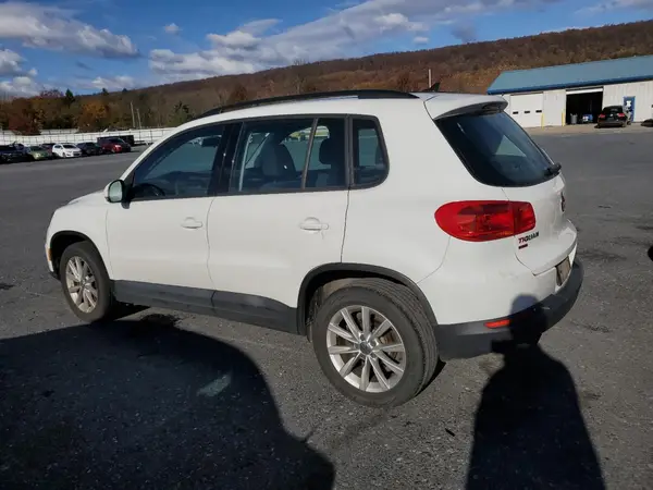 WVGBV7AX4HK041984 2017 VOLKSWAGEN TIGUAN - Image 2