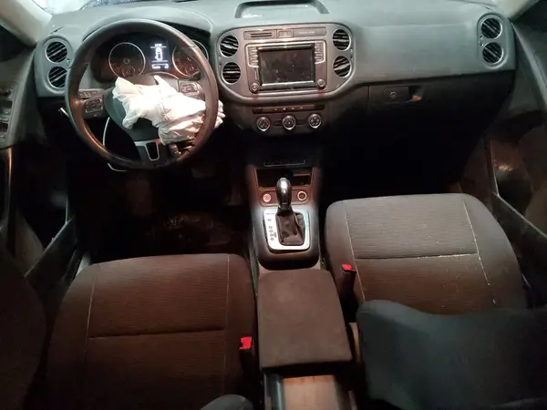 WVGBV7AX4HK044447 2017 VOLKSWAGEN TIGUAN - Image 8