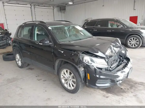 WVGBV7AX4HK044464 2017 VOLKSWAGEN TIGUAN - Image 1