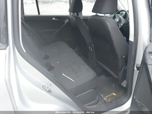 WVGBV7AX4HK051172 2017 VOLKSWAGEN TIGUAN - Image 8