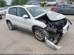 WVGBV7AX4HK054301 2017 VOLKSWAGEN TIGUAN
