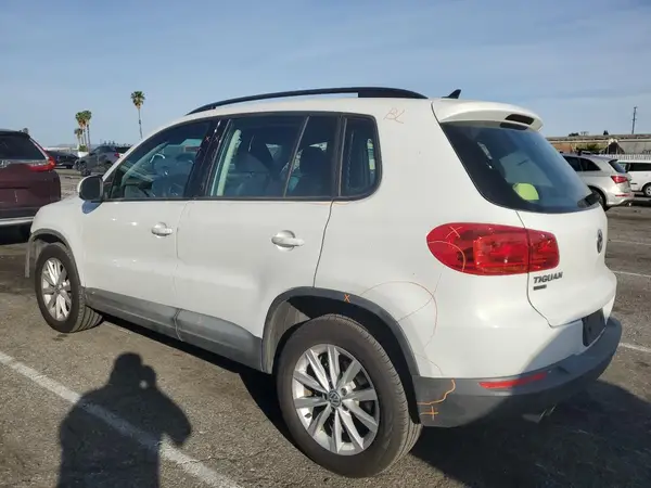 WVGBV7AX4HK054444 2017 VOLKSWAGEN TIGUAN - Image 2