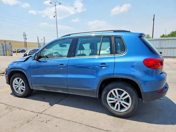 WVGBV7AX4HW511097 2017 VOLKSWAGEN TIGUAN - Image 2