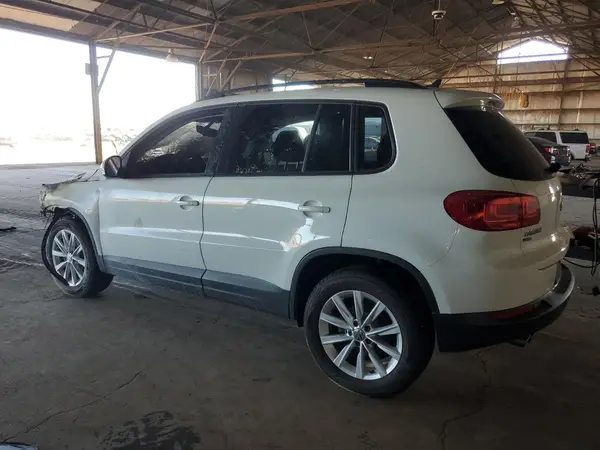 WVGBV7AX4JK005122 2018 VOLKSWAGEN TIGUAN - Image 2