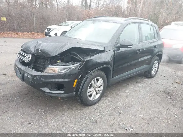 WVGBV7AX5GK000486 2016 VOLKSWAGEN TIGUAN - Image 2