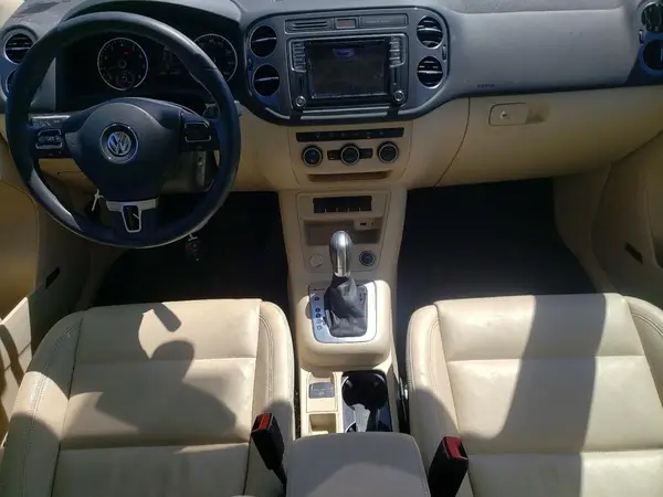 WVGBV7AX5GW017541 2016 VOLKSWAGEN TIGUAN - Image 8